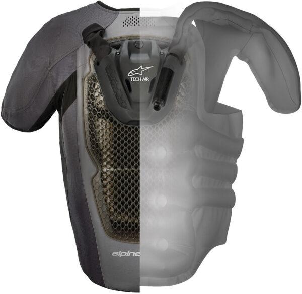 Large-Tech-air-5-VEST-backsplit
